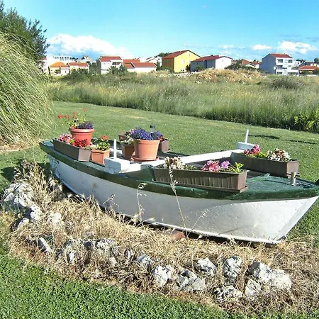 Lug, Privlaka With Pool * Privlaka (Zadar)