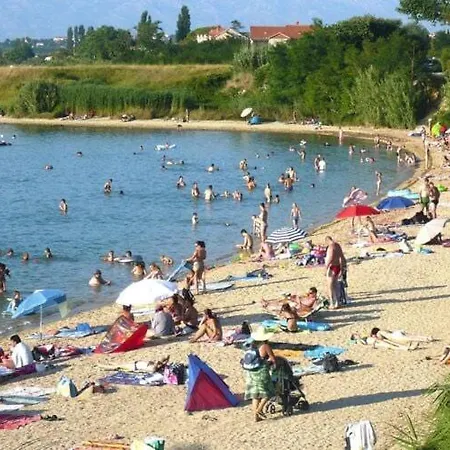 Lug, Privlaka With Pool Apartament
